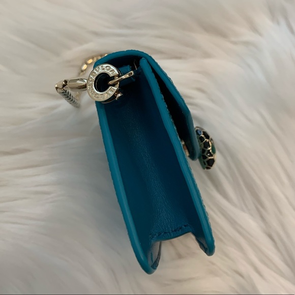 ❌SOLD ❌Bvlgari stingray serpenti forever bag charm - Picture 4 of 12